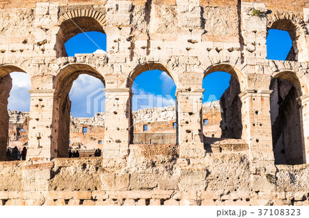 ローマ　コロッセオ 37108323