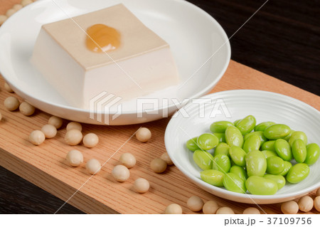 枝豆とごま豆腐 37109756