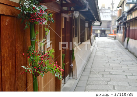 京都 祇園の正月風景 京都 祇園の正月風景 37110739