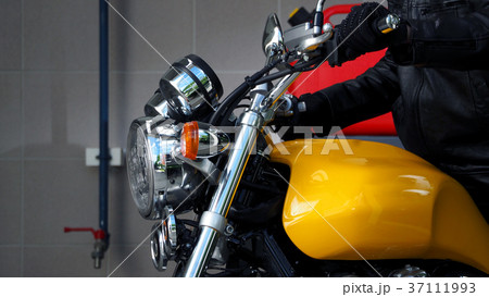 Motorcycle bigbike break and turn signal light 37111993