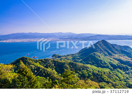 【瀬戸内しまなみ海道】亀老山展望公園パノラマ展望台ブリッジから望む四国側 37112719