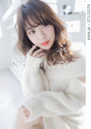 ゆるふわミディアムヘアー 日本人 ヘアスタイル ゆるふわミディアムヘアー 日本人 ヘアスタイル 37113229