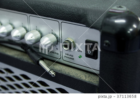 guitar amplifier with black cable audio jack 37113658