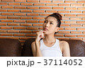 Thinking girl 37114052