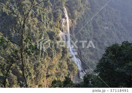 ウーライの滝 37118491