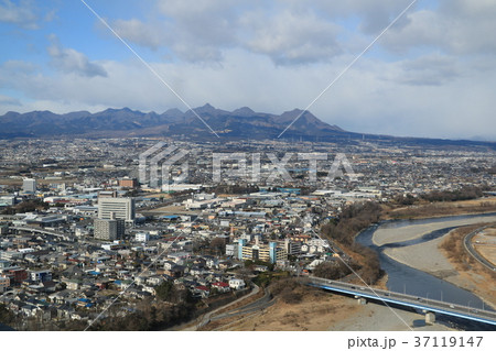 榛名山と前橋市街並み 榛名山と前橋市街並み 37119147