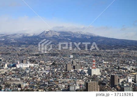 赤城山（冬）と前橋市風景 37119261