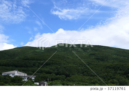 大平山荘付近から見た鳥海山山容 大平山荘付近から見た鳥海山山容 37119761