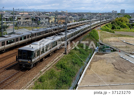 223系1000番台新快速12両 223系1000番台新快速12両 37123270