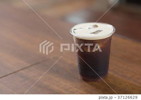 Sparkling Nitro Cold Brew Coffee ready to drink 37126629