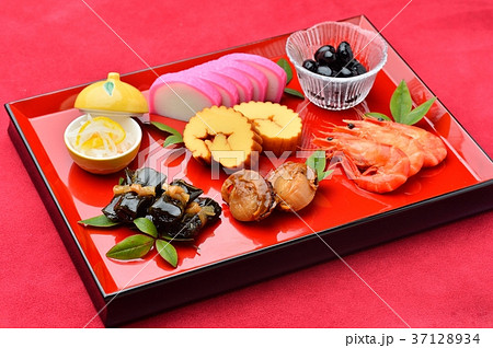 正月の、おせち料理、お節料理、正月料理、季節行事、祝い膳。 37128934