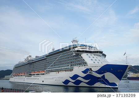 大型クルーズ船 37130209