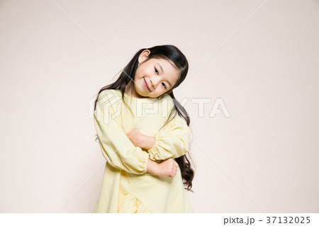 少女 子供 女の子 37132025