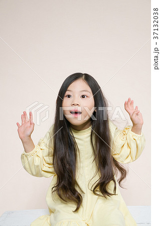 少女 子供 女の子 37132038