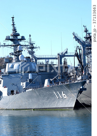護衛艦てるづき 37133663