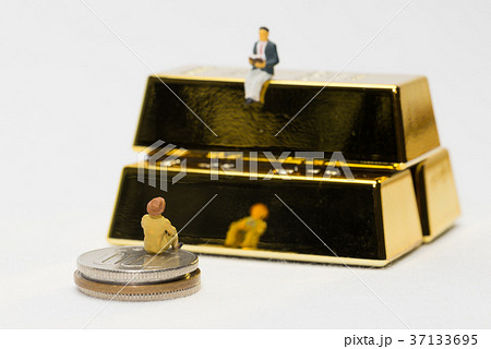 貧富の格差イメージ 37133695