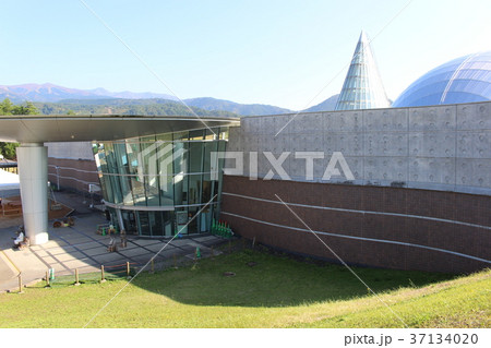 福井県立恐竜博物館 37134020