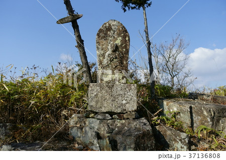 赤穂市の雄鷹台山のお地蔵様 37136808