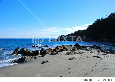 大浦海水浴場 神奈川県三浦市南下浦町松輪の風景の写真素材