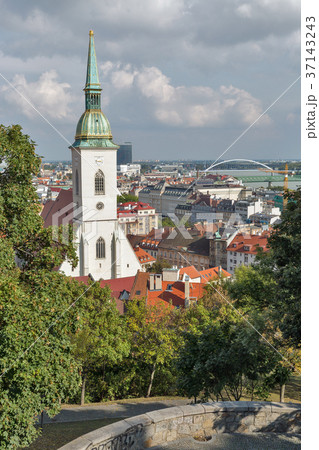 Bratislava cityscape with St. Martin Cathedral. 37143243