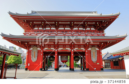 東京　浅草・浅草寺の宝蔵門 37144856