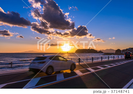 《神奈川県》江ノ島・湘南海岸の夕景 《神奈川県》江ノ島・湘南海岸の夕景 37148741