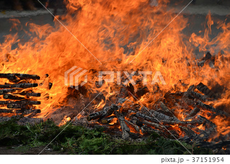 火渡り荒行 37151954