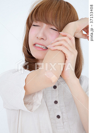 女性　ポートレート 37153408