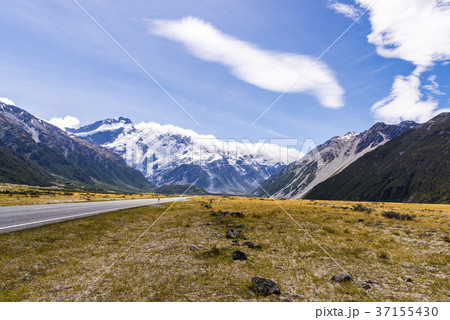 トワイゼルからマウントクック国立公園への道 37155430