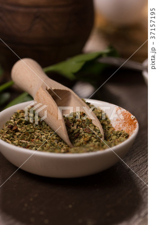 Mixture from dry to the spice Mixture from dry to the spice 37157195