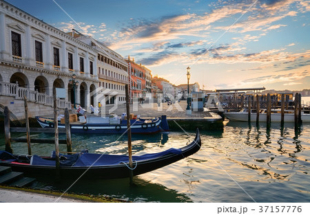 Gondolas near San Marco 37157776