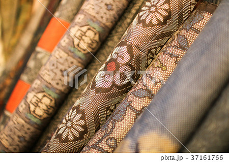 大島紬　反物と糸　 37161766