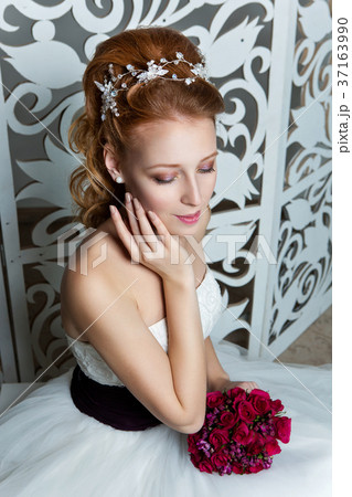 beautiful girl in wedding gown 37163990