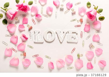 Love theme with rose petals 37166129