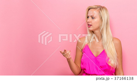 Unhappy young woman 37166138
