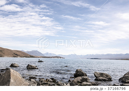 晴天のテカポ湖 37166796