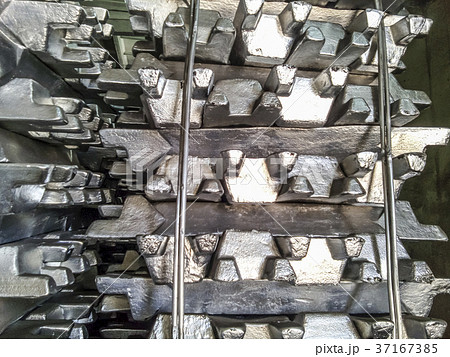 Aluminum ingots. Transportation of aluminum for Aluminum ingots. Transportation of aluminum for 37167385