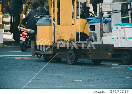 fish market fish market 37176217