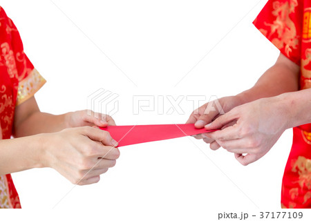 Happy chinese new year. Holding red envelope 37177109