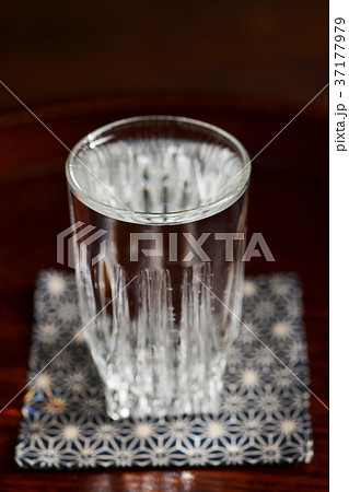 美味い酒 37177979