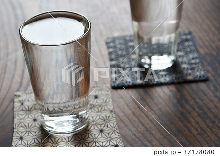 美味い酒 37178080