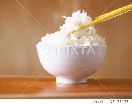 炊きたてのご飯　 37178173
