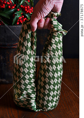 お酒の贈答品 お酒の贈答品 37178675