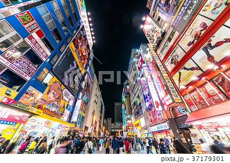 《東京都》秋葉原・電気街 《東京都》秋葉原・電気街 37179301