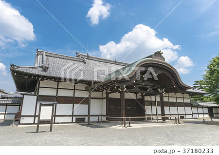 二条城の本丸御殿玄関の写真素材