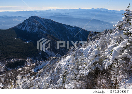 黒斑山山頂上から見た富士山 37180367