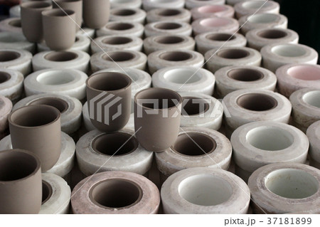 ceramic cups under production ceramic cups under production 37181899