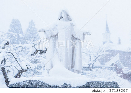 冬のトラピスチヌ修道院(函館) 冬のトラピスチヌ修道院(函館) 37183297