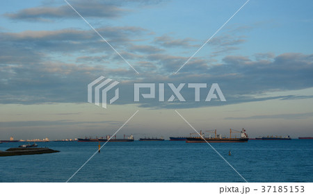 Cargo boats on the sea in Singapore 37185153