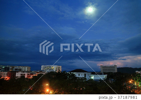 月夜のコタキナバル(マレーシア) 月夜のコタキナバル(マレーシア) 37187981